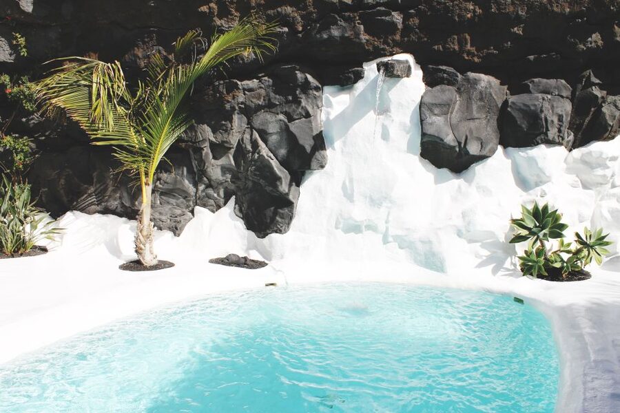 Lanzarote: César Manrique Foundation and Teguise Market - Who will enjoy this excursion most