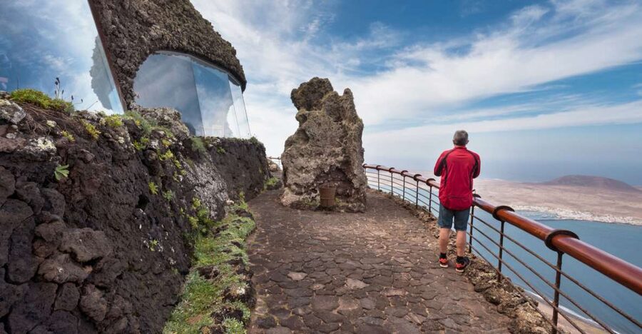 Lanzarote: César Manrique Full-Day Tour - Why César Manrique is the right guide to Lanzarote