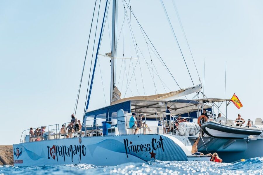 Lanzarote: Day Trip to the Papagayo Beaches by Catamaran - From Puerto del Carmen to the southern coast