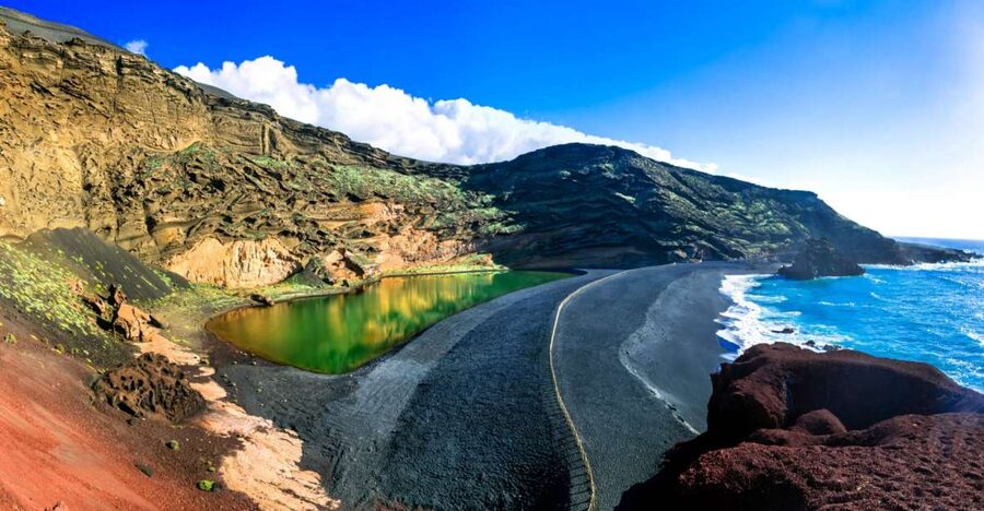 Lanzarote: Guided Day Trip to Timanfaya Park & Lago Verde - La Geria and Lanzarote’s unusual vineyards