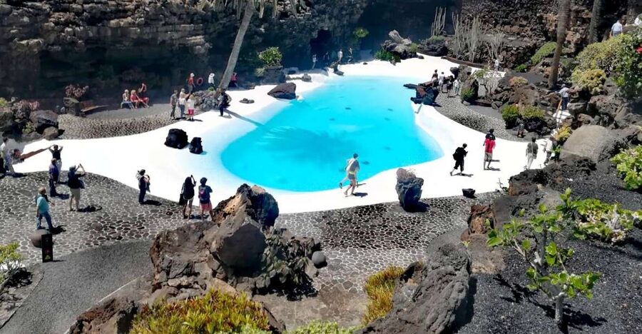 Lanzarote: Jameos del Agua & North Island for Cruise Guests - Through Los Valles and the Valley of a Thousand Palm Trees