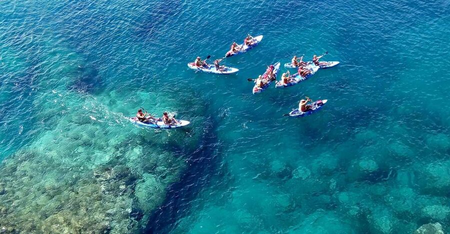 Lanzarote: Kayak and Snorkelling at Papagayo Beach - Paddling along the cliffs toward Papagayo