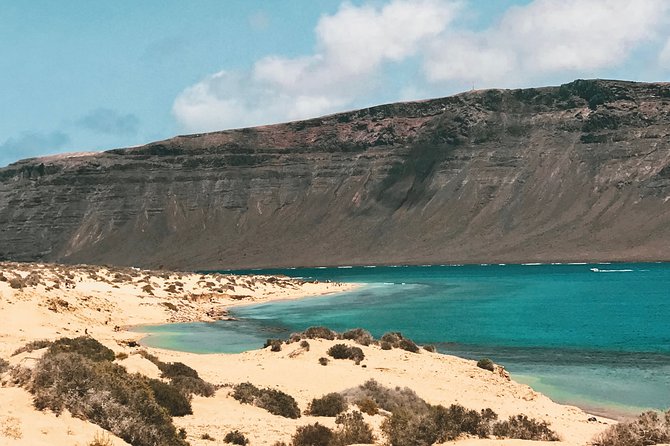 Lanzarote: La Graciosa island cruise with lunch and water activities - Who will enjoy this excursion most?