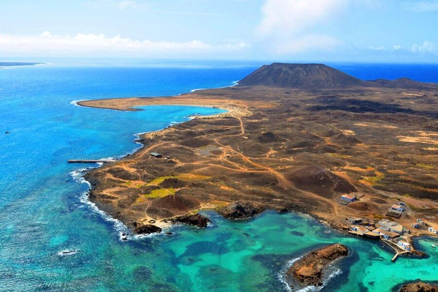 Lanzarote: Lobos Island Half-Day Dolphin Watching Trip - Searching for dolphins, whales, and flying fish