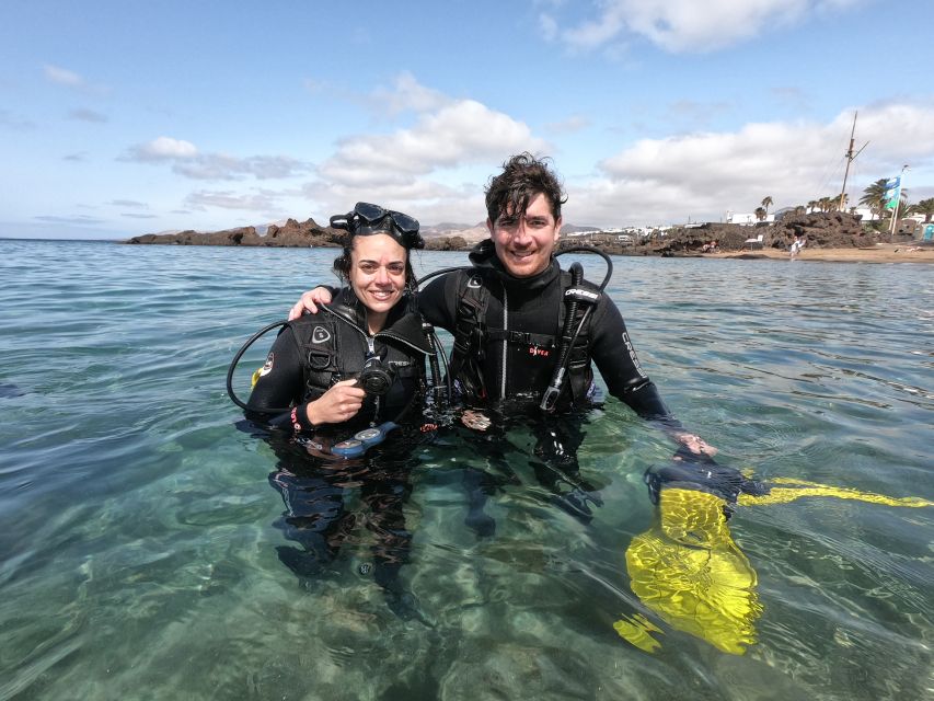 Lanzarote: Scuba Diving for Beginners - 1 Dive - Up to 50 minutes among volcanic rock and Atlantic life
