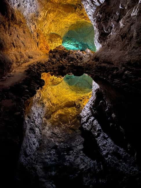 Lanzarote: Timanfaya Park, Jameos Agua, & Cueva Verdes Tour - Final verdict: book it for range, not relaxation