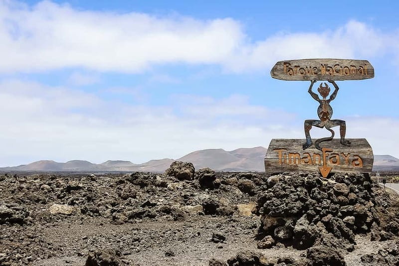 Lanzarote: Timanfaya Park, Jameos Agua, & Cueva Verdes Tour - Timanfaya National Park and the Fire Mountains