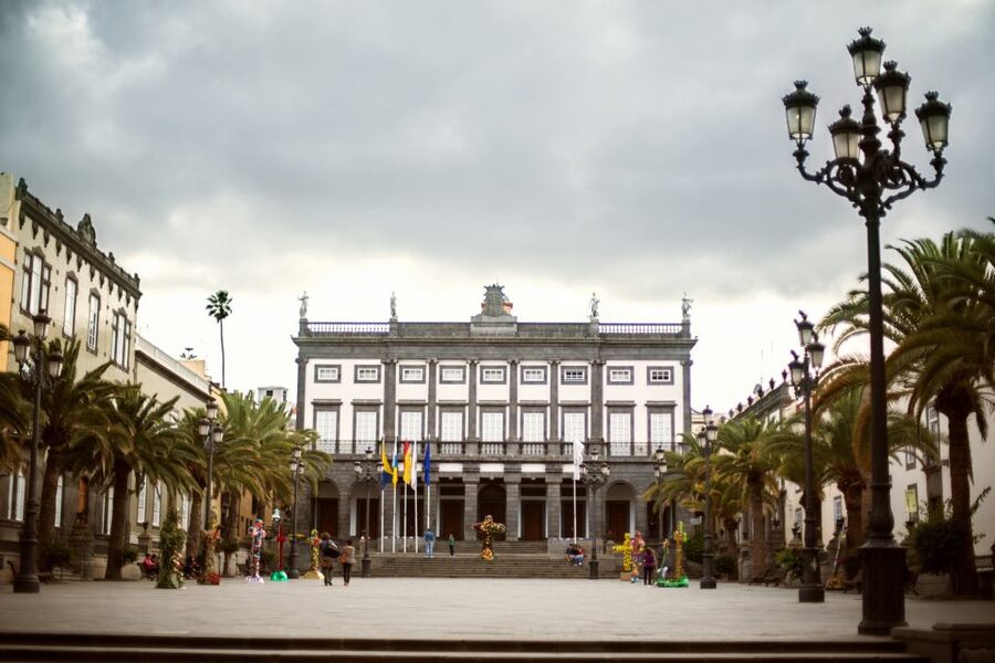 Las Palmas: City Sightseeing Hop-On Hop-Off Bus Tour - Should you book the Las Palmas red bus?