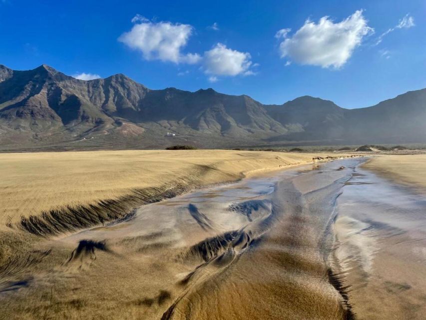 Las Palmas: Fuerteventura Cofete Beach and Desert Safari - Roque del Morro and the quieter coastal views