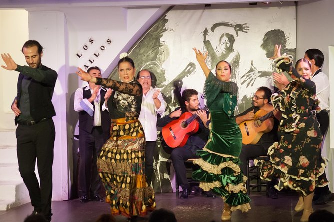 Los Gallos Flamenco Show Admission Ticket - The atmosphere: close, traditional, and not polished like a musical