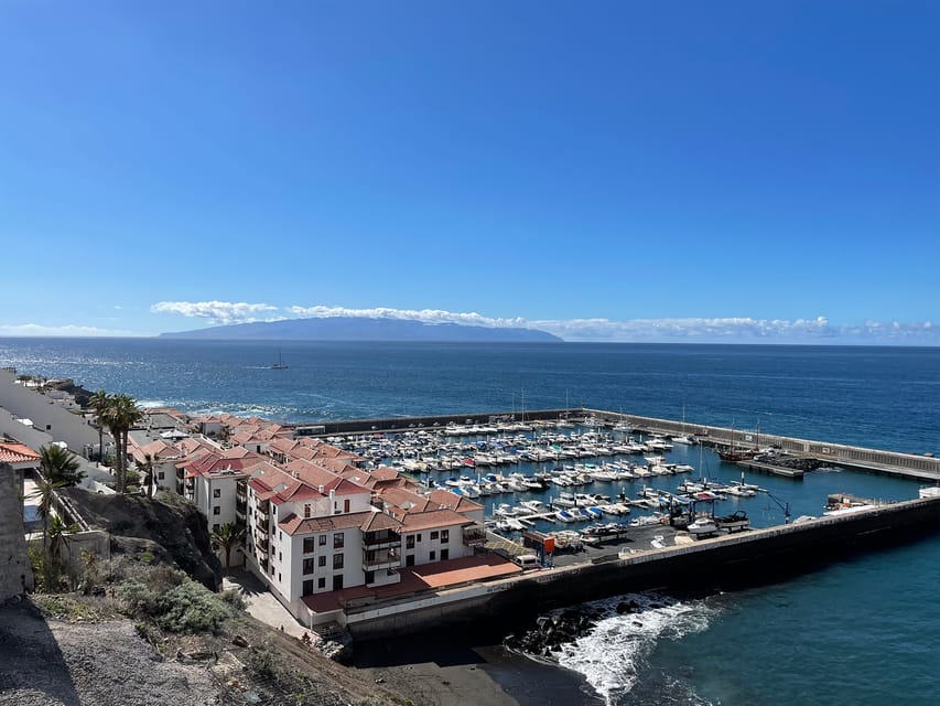Los Gigantes: Sailing Excursion with Swimming, Drink & Tapas - Snorkeling in a clear coastal bay