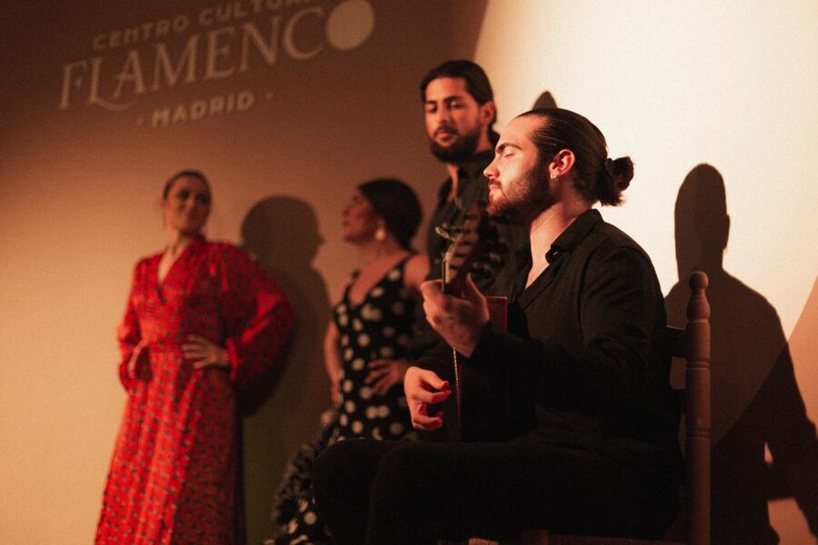 Madrid: 1-Hour Traditional Flamenco Show at Centro Cultural - What Happens During the 55-Minute Performance
