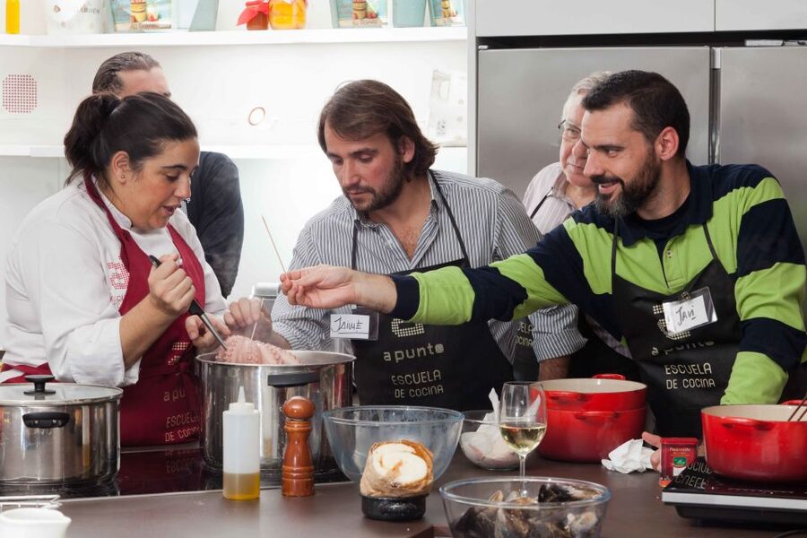 Madrid: 10 Tapas 2.5-Hour Cooking Class - Sitting down to eat what you prepared