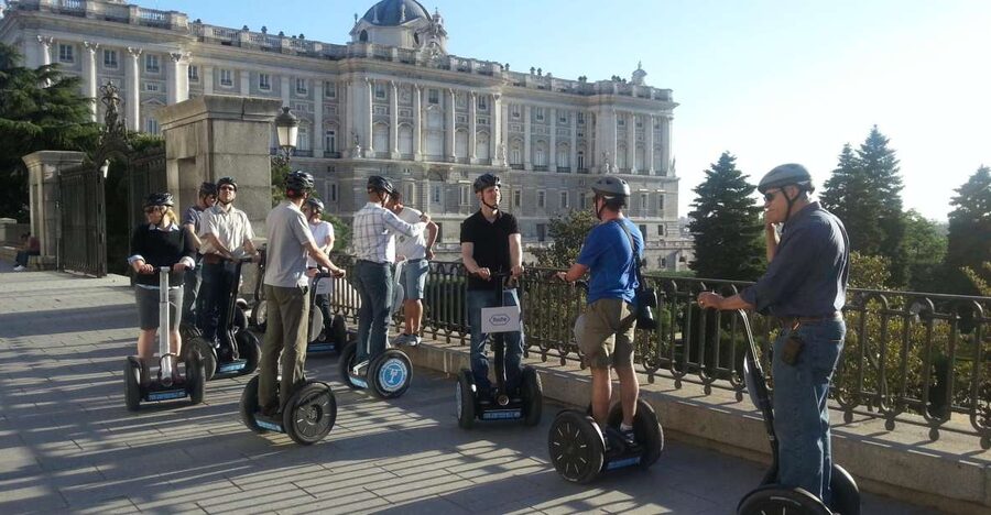 Madrid: 2-Hour Sightseeing Segway Tour - Getting started at Calle de Santiago
