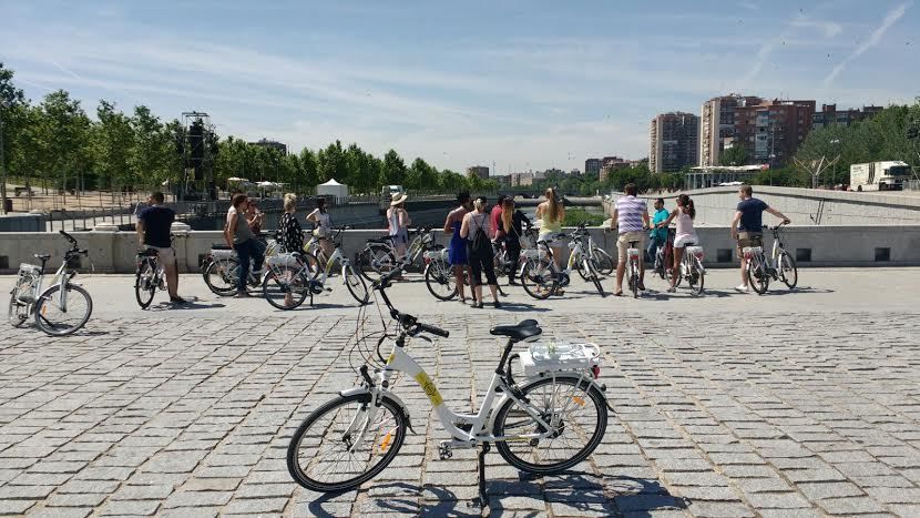 Madrid: 3-Hour Sightseeing Tour by Electric Bike - Why an electric bike works well in Madrid