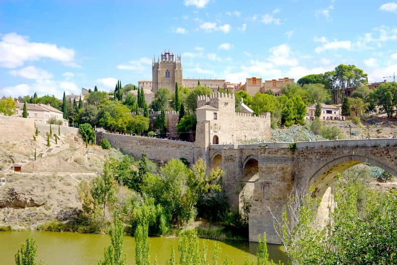 Madrid: 6-Hour Day Trip to Toledo with Guided Walking Tour - The return coach and the value of $28