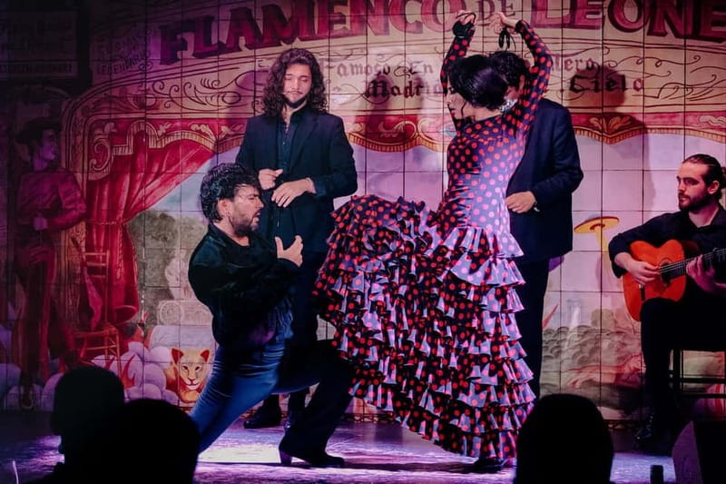 Madrid: Authentic Flamenco at Flamenco de Leones with drink - Tapas, Andalusian flavors, and the dinner choices