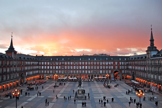 Madrid Best Walking Tour: Old city and Royal sites - Why this Madrid walk works as a first-day introduction