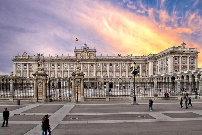 Madrid Best Walking Tour: Old city and Royal sites - Almudena Cathedral and the Royal Palace from outside