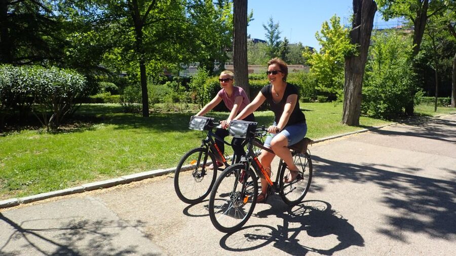 Madrid City Guided Bike/E-Bike Tour for Small Groups - Almudena Cathedral, Plaza de la Villa, and Plaza Mayor