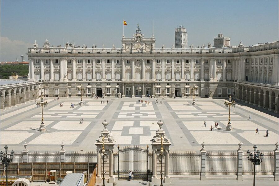 Madrid: El Prado Museum and the Royal Palace Guided Tour - Key points before you book