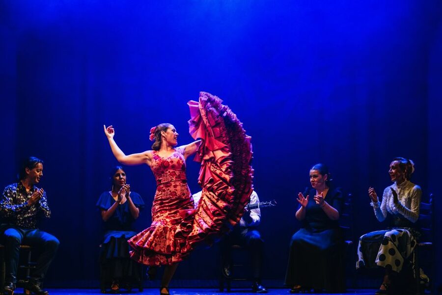 Madrid: "Emociones" Live Flamenco Performance - Arriving early and finding your seat