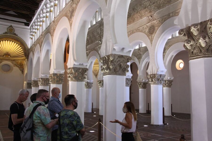 Madrid: Full-Day Guided Tour of Toledo with Cathedral Visit - Primada Cathedral, the tour’s grand finale