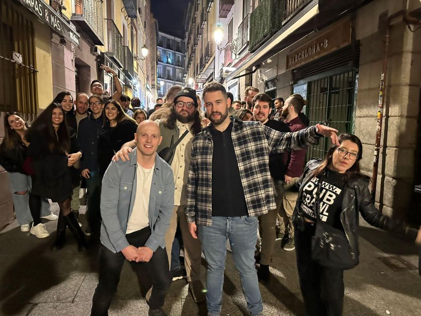 Madrid: Guided Pub Crawl Madrid Experience and Club Entry - Two local bars with free entry and drink deals