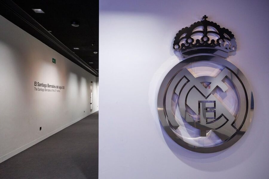 Madrid: Guided Tour of Bernabéu Stadium - Arriving at Paseo de la Castellana 140