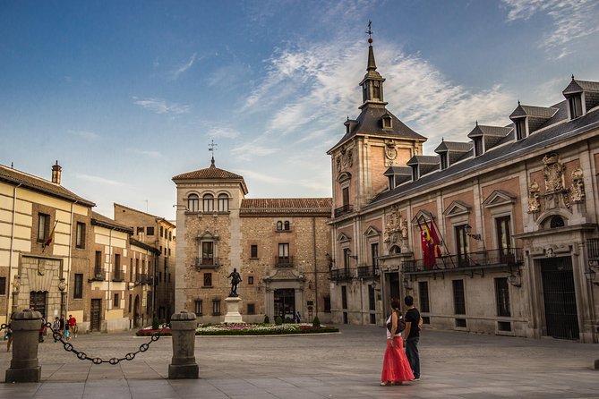 Madrid Highlights Bike Tour - Mercado de la Cebada and La Latina