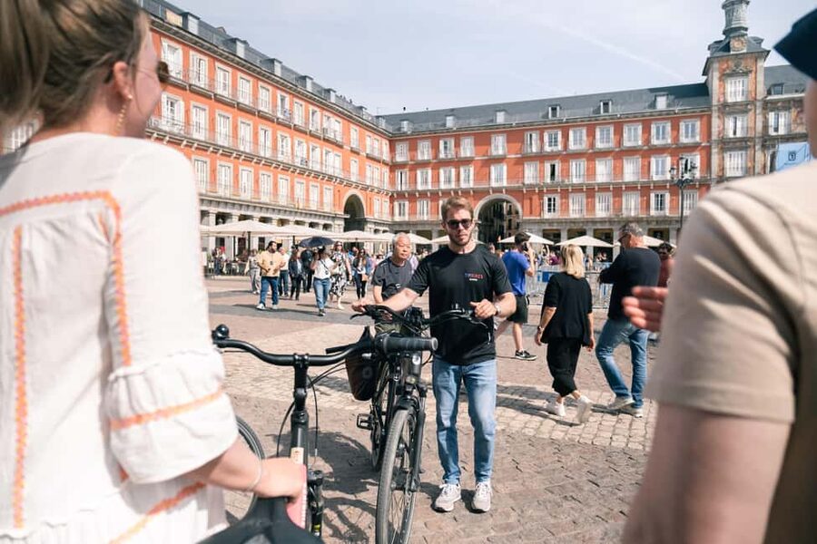 Madrid: Highlights Bike Tour with Optional E-Bike or Tapas - Plaza de la Villa and Mercado de San Miguel