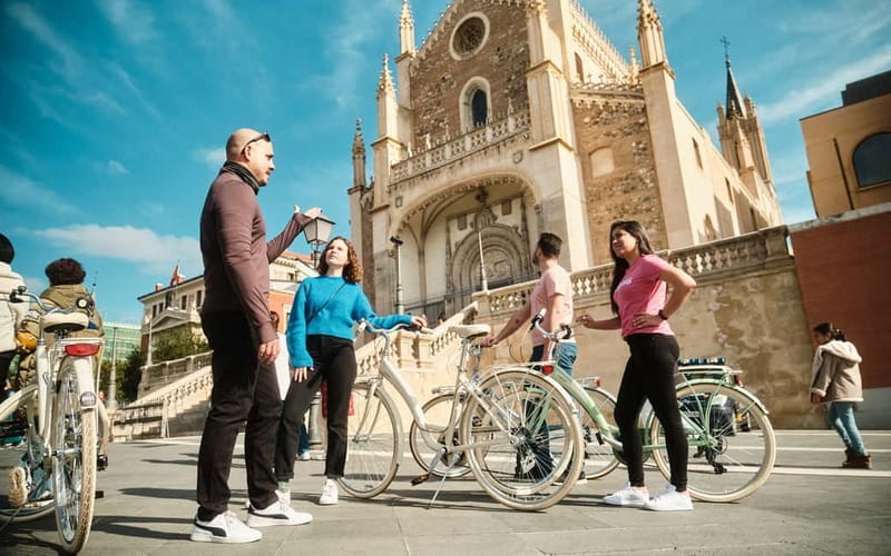 Madrid: Highlights Guided Vintage Bike Tour and Tapas Option - Puerta del Sol and the symbols of Madrid