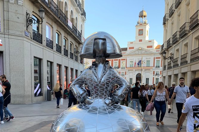 Madrid Historical Walking Tour - Sobrino de Botín and Madrid’s food traditions