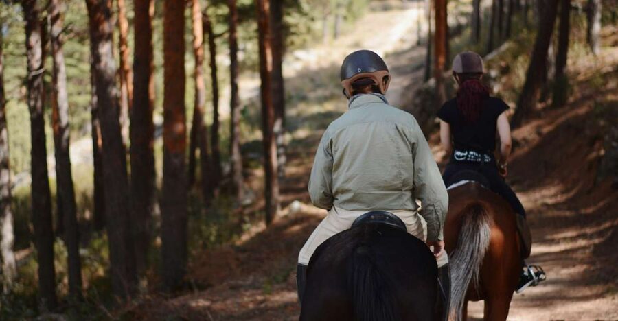 Madrid: Horse Riding in Sierra del Guadarrama National Park - Leaving Madrid for the Sierra de Guadarrama