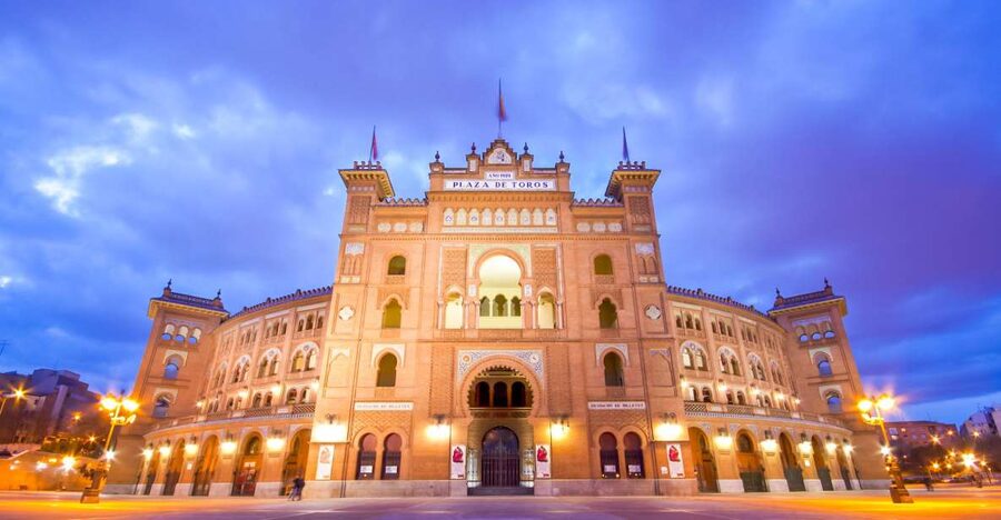 Madrid: Las Ventas Bullring Tour with Audio Guide - Entering the 23,000-seat arena