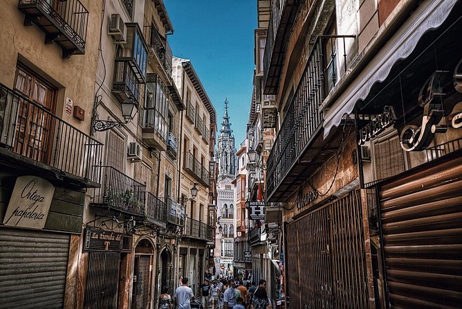 Madrid Old City Guided Exclusive Guided Walking Tour - How good are the guides?