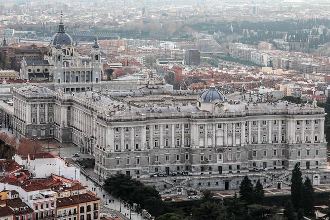 Madrid Old Town & Royal Palace Walking Tour Skip the Line Ticket - Mercado de San Miguel and the taste of Spain