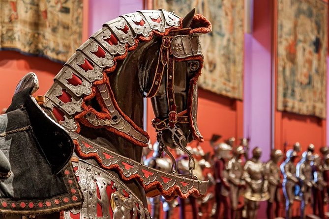 Madrid Old Town & Royal Palace Walking Tour Skip the Line Ticket - Why the guide can make or break the visit