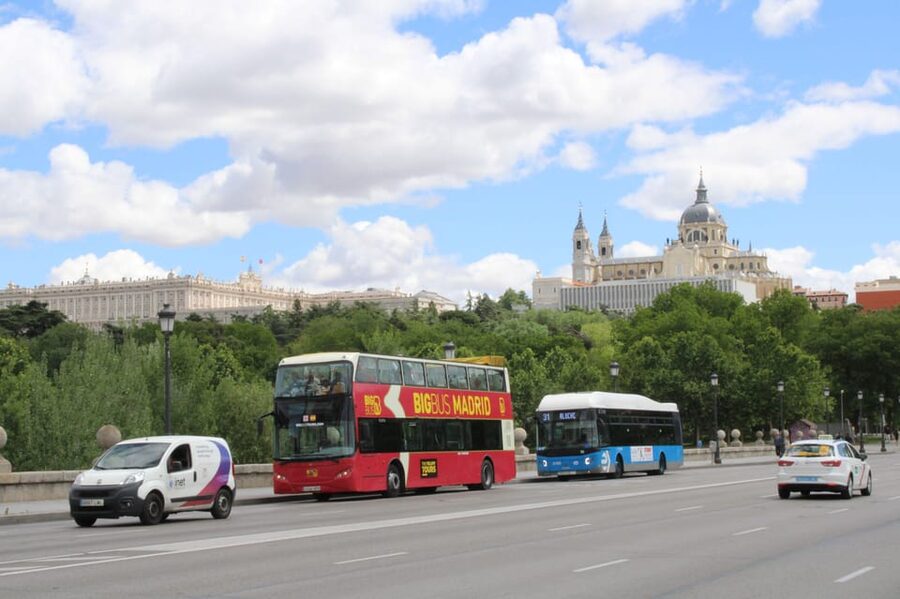 Madrid: Open-Top Big Bus Sightseeing Tour with Live Guide - The Prado, Reina Sofía, and Thyssen-Bornemisza museums