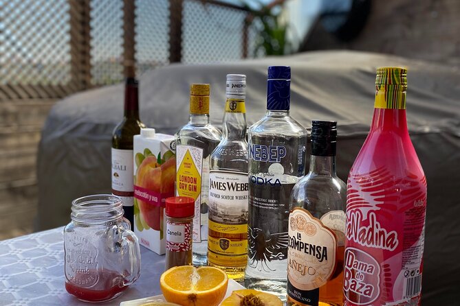 Madrid: Paella & Sangria Classes- Seafood, Chicken & Vegan option - A Madrid cooking class built around sharing