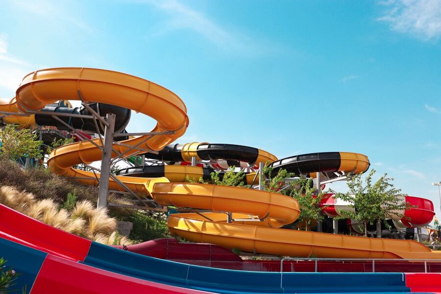 Madrid: Parque Warner Beach Entry Ticket - What the overall experience feels like