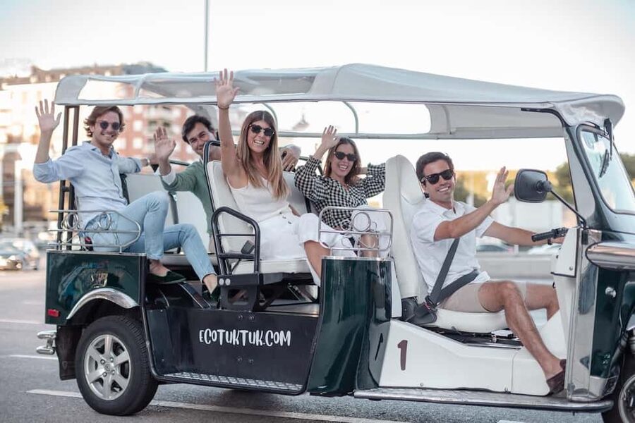 Madrid: Private City Tour by Eco Tuk Tuk - Returning through the Palace and cathedral quarter