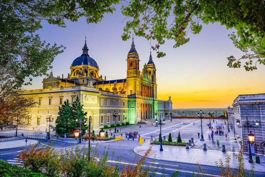 Madrid: Royal Palace Guided Tour with Entry Ticket - Plaza de Ópera and Plaza de Oriente