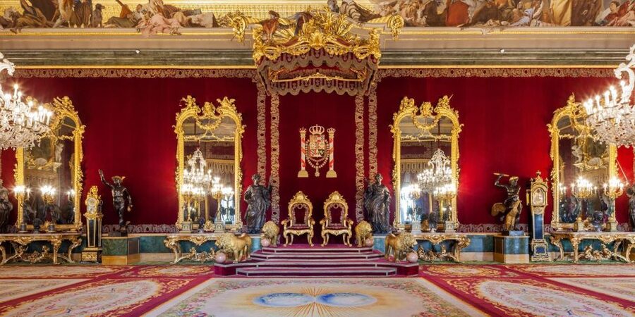 Madrid: Royal Palace Guided Tour with Entry Ticket - Silver, porcelain, the chapel, and the prince’s courtyard