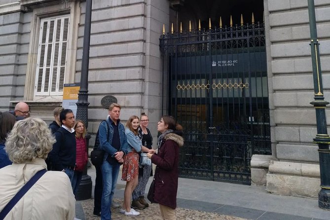 Madrid Royal Palace Professional Guided Tour with Skip the Line - Who should book this palace tour?