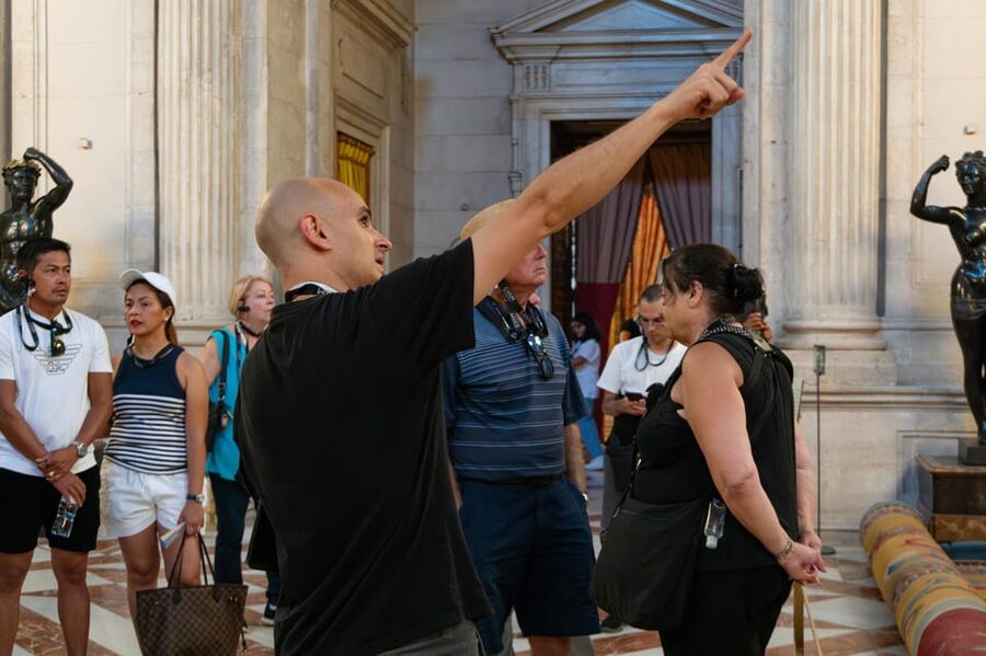 Madrid: Royal Palace VIP Tour with Skip-the-Line Ticket - Key details before you book