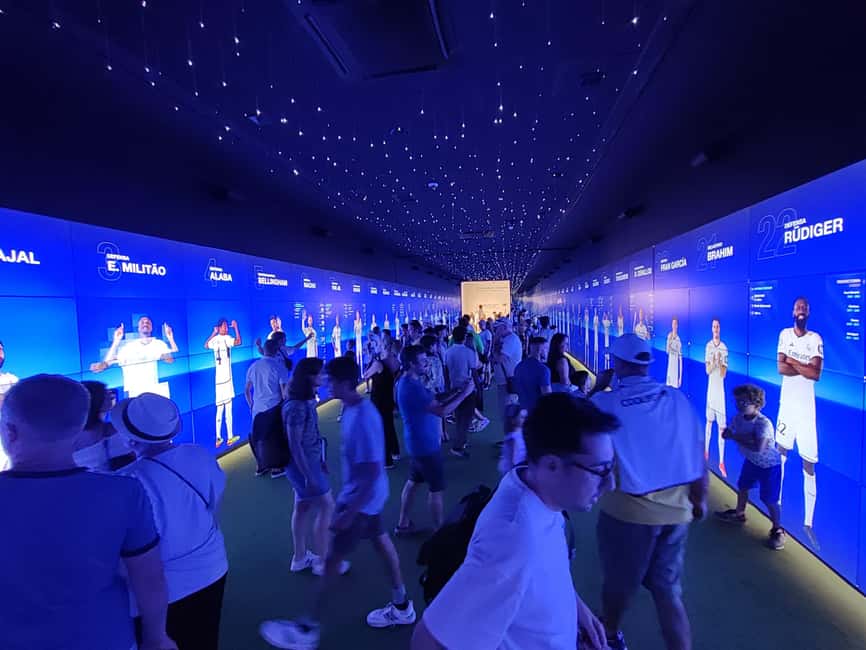 Madrid: Santiago Bernabéu Stadium Guided Tour - Ending at the Real Madrid official stores