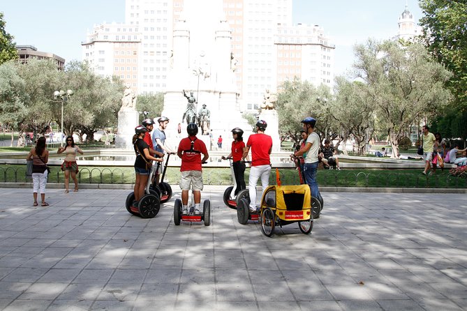 Madrid Segway Tour - Group size, guide quality, and the pace of sightseeing