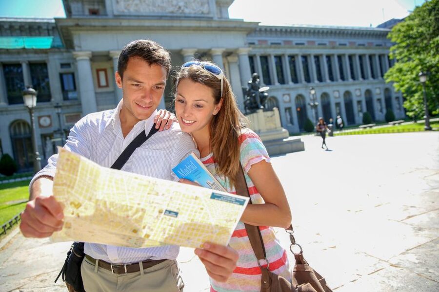 Madrid: Small Group of Prado Museum Tour & Optional Tapas - Entering the Prado without the main ticket queue