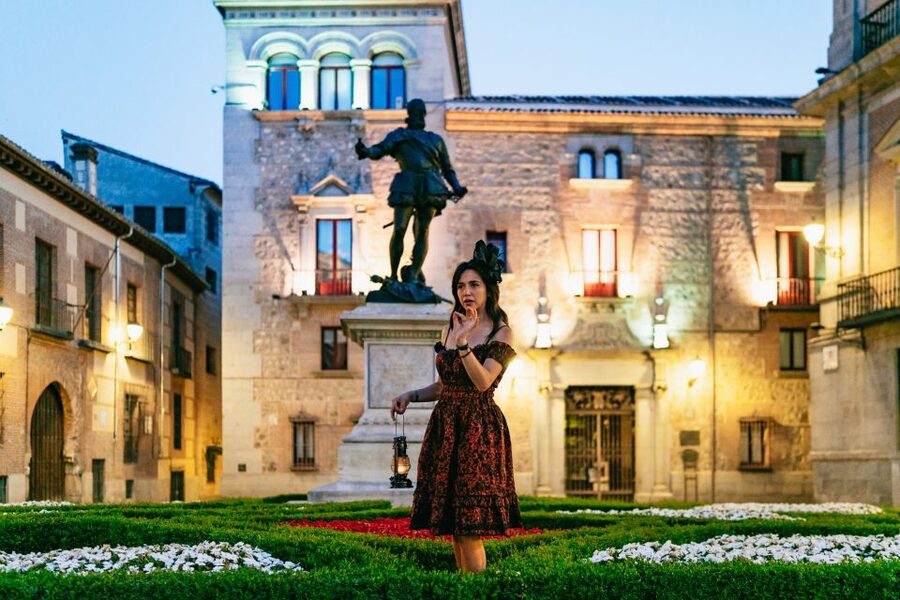 Madrid: Spanish Inquisition and Legends Evening Walking Tour - Into Madrid’s narrow streets and old squares